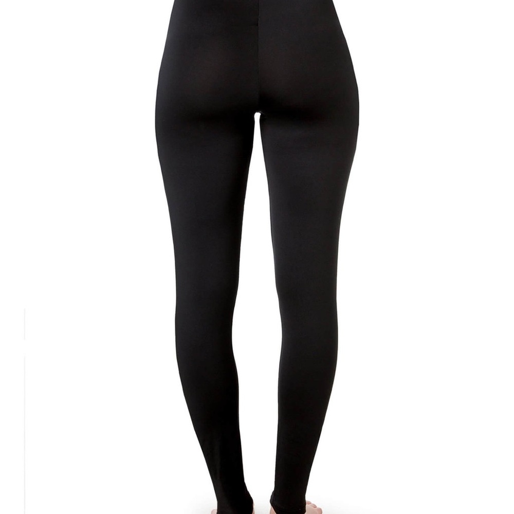NWT Classic Black Women's‎ Leggings